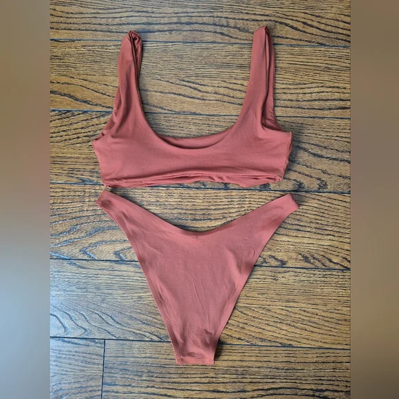 L*Space Bikini S / M Swimsuit - Picture 3 of 4
